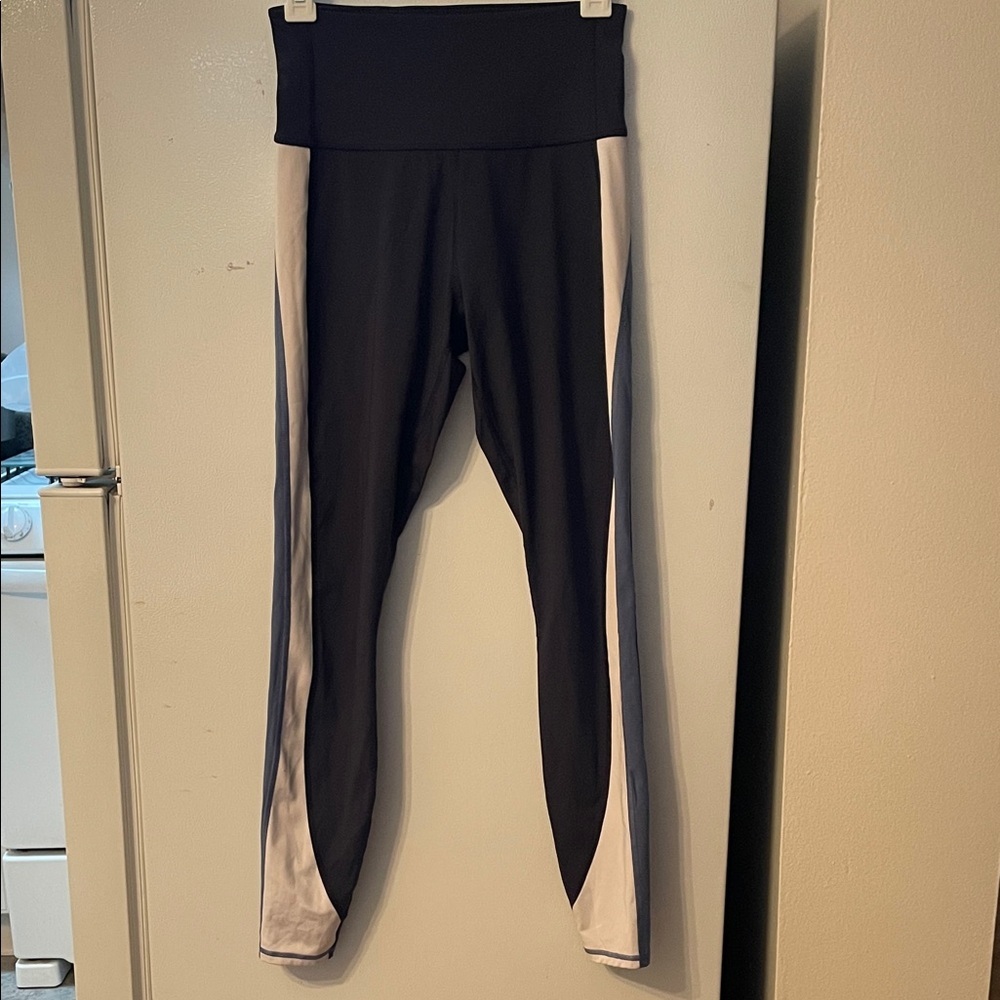 Greyson Women’s Small Color Block Navy powder blue and white Leggings